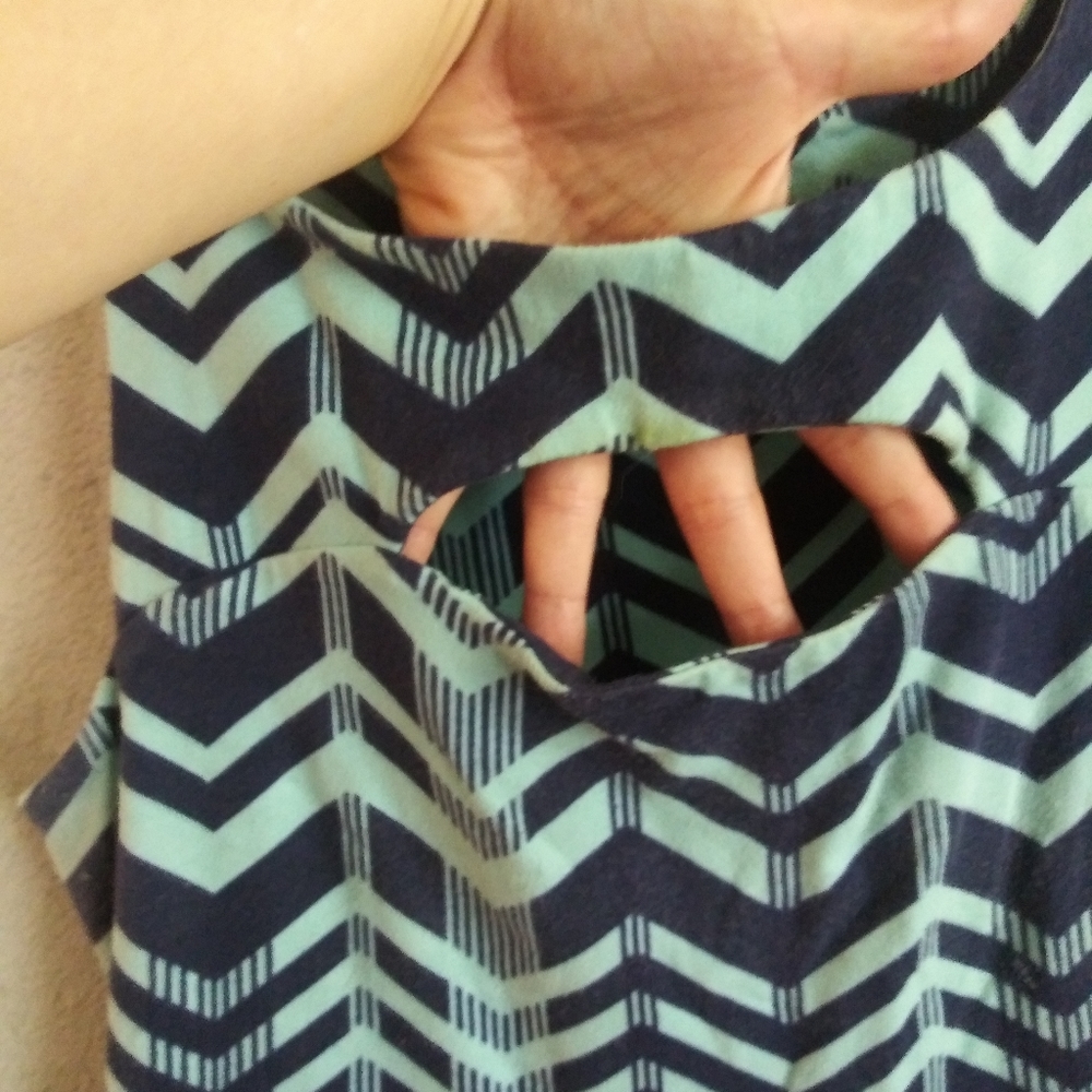 Striped dress - Picture 4 of 4